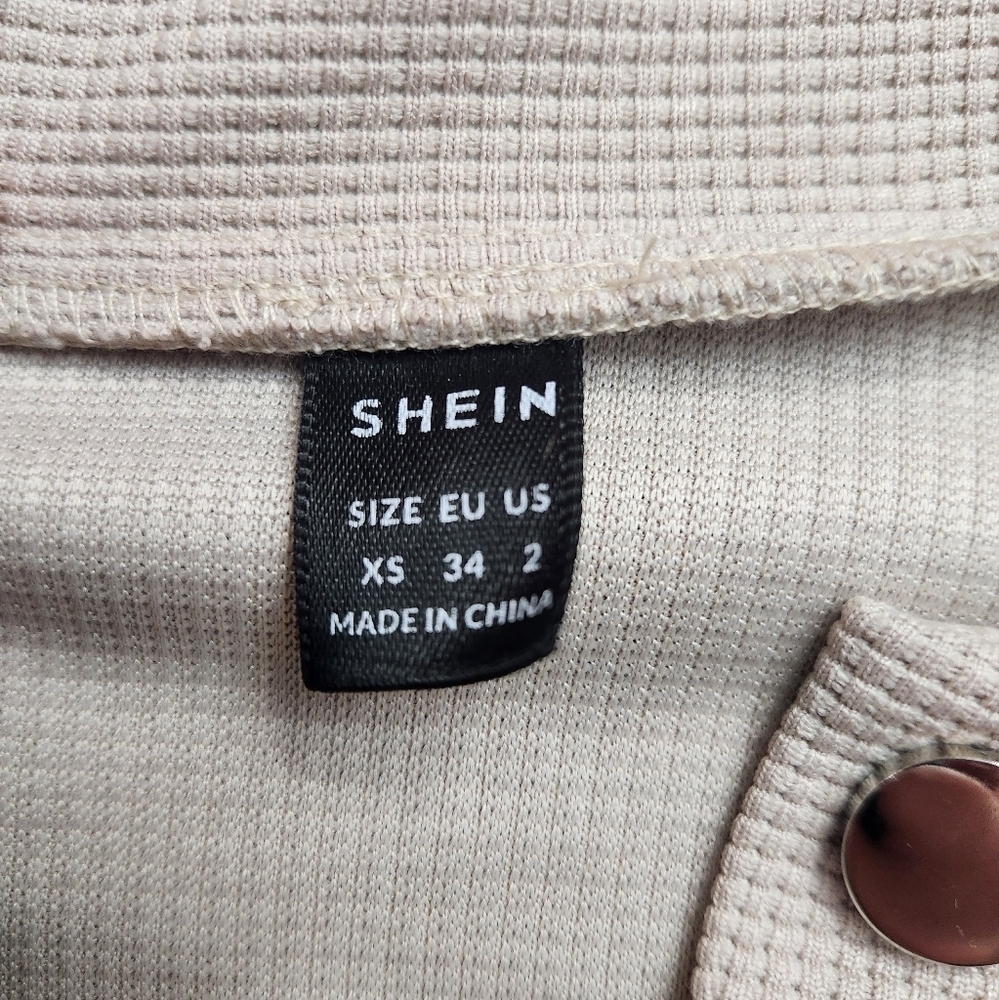 3/$25 Shein Shacket waffle raw hem neutral beige boxy shirt jacket size XS - Picture 10 of 15